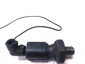 Volkswagen Golf Plus Mk5 (2004–2008) Ölsensor 1J0973081 - 2