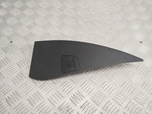 Armaturenbrett sonstiges Teil - LJ8BR044C61A