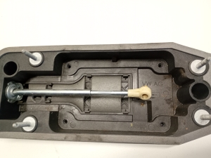   Gear shift mechanism  - 5K0713079 