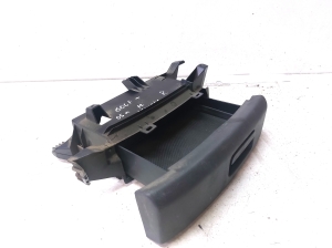 Volkswagen Golf Plus Mk5 (2004–2008) Handschuhfach 5M0882600A - 3