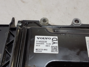VOLVO XC90 (2015–2024) Engine control unit 31452230 - 4
