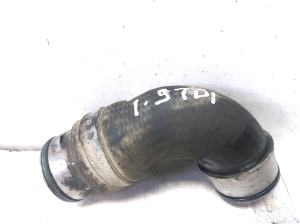Volkswagen Golf Plus Mk5 (2004–2008) Intercooler hose 038131111A - 2