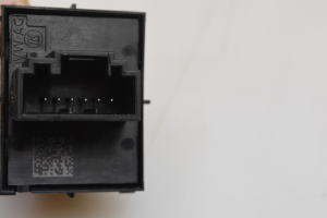 Skoda Rapid (2011–2026) Front door glass switch 5JC959858B - 3