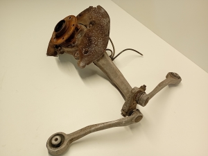 AUDI A4 B8 (2007–2016) Esirumm 8K0 407 253 R - 3