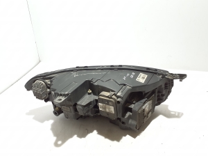 VOLVO XC90 (2015–2024) Headlight 31468664 - 3