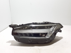 Scheinwerfer vorne - 31468664