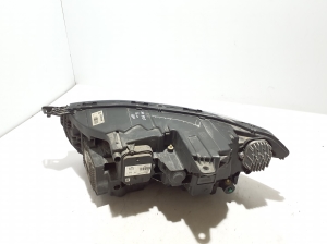 VOLVO XC90 (2015–2024) Esituli 31468583 - 4