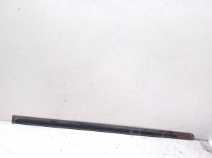 Volkswagen Golf Plus Mk5 (2004–2008) Esiukse liist 1K4853516C - 2