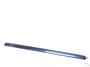 Volkswagen Golf Plus Mk5 (2004–2008) Esiukse liist 1K4853516C - 4