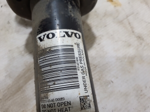 VOLVO XC90 (2015–2024) Front shock absorber and its components - 2