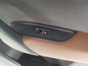 AUDI Q5 (2017–2026) Front door panel - 3