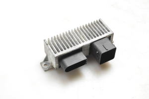 NISSAN Qashqai (2013–2021) Glow plug relay 271206395R - 2