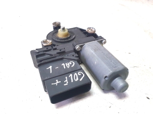 Volkswagen Golf Plus Mk5 (2004–2008) Rear side door window regulator motor 5M0839401B - 4
