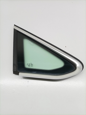 Front body quarter glass - 7N0845412C