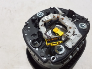 VOLVO XC90 (2015–2024) Stūres drošības spilvens 39825814 - 3