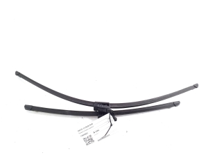   Windshield wiper blades  - 11B998002 