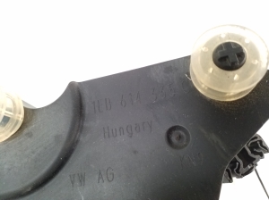 Volkswagen ID.4 I (2020–2026) ABS unit bracket 1EB614335C - 3
