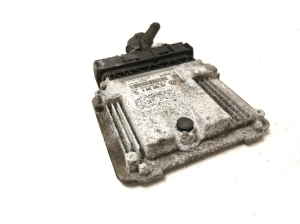 Volkswagen Passat B7 (2010–2014) Engine control unit 03L907309N - 2