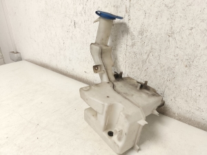 Volkswagen Passat B7 (2010–2014) Scheibenwaschbehälter vorne 3AA955453G - 4