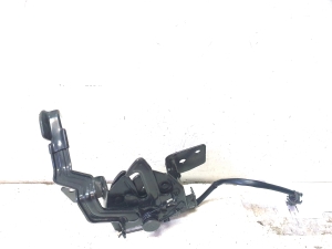 Serrure de capot - 81130G5900