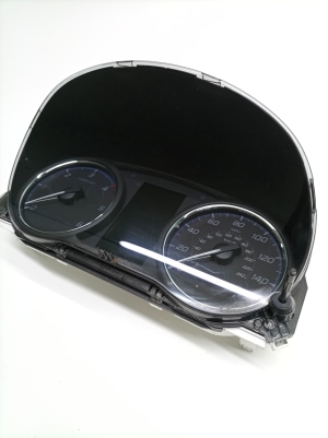 Mitsubishi Outlander (2012–2021) Instrument cluster 81000536 - 2