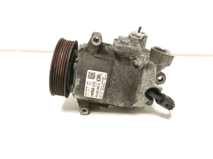 Volkswagen Passat B7 (2010–2014) A/C compressor 5N0820803E - 3