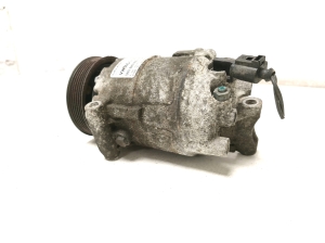 Volkswagen Passat B7 (2010–2014) A/C compressor 5N0820803E - 8