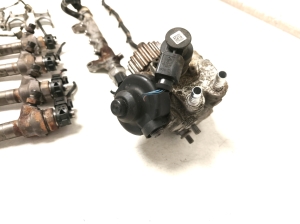 Volkswagen Passat B7 (2010–2014) Kütusesüsteem ja selle üksikasjad 03L130755L - 10