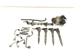   Kraftstoffsystem und seine Details  - 03L130755L 