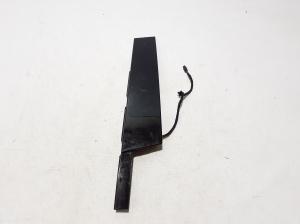 Front door outer window molding - 80000660