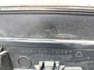 TOYOTA Yaris (2011–2020) Front door molding 757320D200 - 2