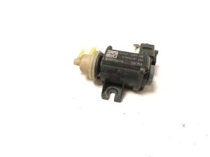 Volkswagen Passat B7 (2010–2014) Magnetventil 1K0906627B - 2