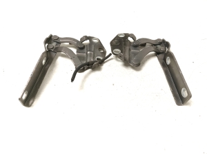 Volkswagen Passat B7 (2010–2014) Hood hinge - 3