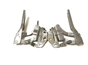 Volkswagen Passat B7 (2010–2014) Hood hinge - 5