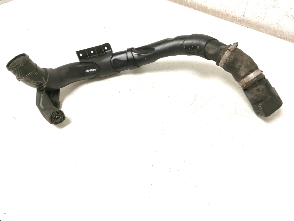 Volkswagen Passat B7 (2010–2014) Intercooler hose 5N0145840K Volkswagen Passat B7 (2010–2014) Intercooler hose 5N0145840K