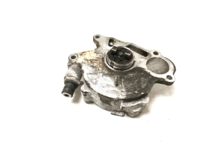 Volkswagen Passat B7 (2010–2014) Vaakumpump 03L145100F - 4