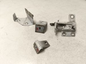 Front fender bracket - 