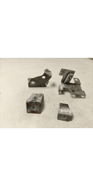 Opel Vivaro B (2014–2019) Front fender bracket - 3