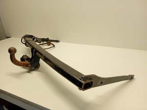 Volkswagen Passat B7 (2010–2014) Tow hitch and its parts 321821600001 - 7