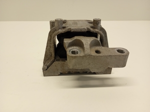 Volkswagen Passat B7 (2010–2014) Engine mount 1K0199262CR - 2