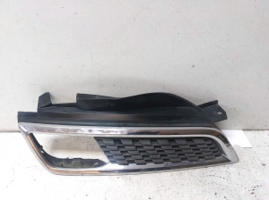 Front bumper lower grille - 62322BG00A