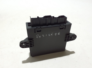 VOLVO EX30 I (2023–2026) Rear side door control unit 80006400 - 4