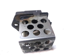 Cabin shoulder motor resistance - 3000100