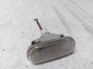Front fender turn signal - 011380