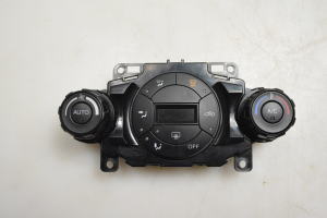 Commande de chauffage - 8A6T18C612