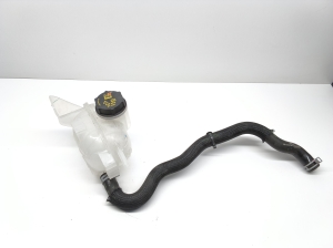   Réservoir de liquide de refroidissement  - LJ938A080AC 