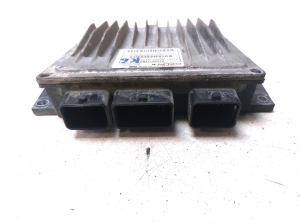 NISSAN Micra K12 (2002–2010) Engine control unit 8200911560 - 3