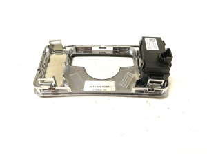 Mercedes Benz CLS-Class 218 (2011–2018) Sonstiges Teil der Mittelkonsole A2186806007 - 4