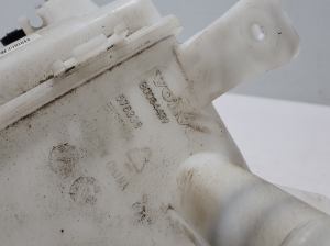 VOLVO EX30 I (2023–2026) Front washer fluid reservoir 80034439 - 3