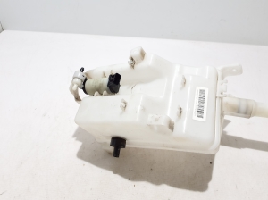 VOLVO EX30 I (2023–2026) Front washer fluid reservoir 80034439 - 4